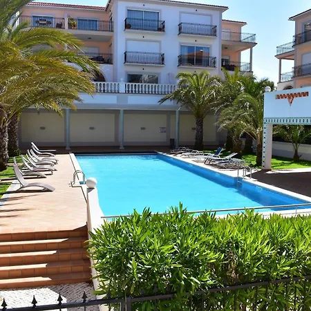 Seaside Retreat, Del Rey C8 프라이아델레이
