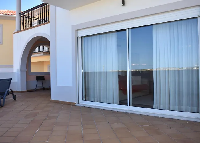 T2 Pool, Golf, Del Rey, Obidos C8 * Praia del Rei
